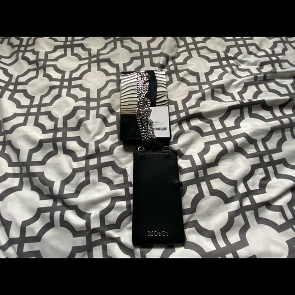 MO&CO CROSSBODY PHONE CASE/CARD HOLDER - Picture 7 of 7